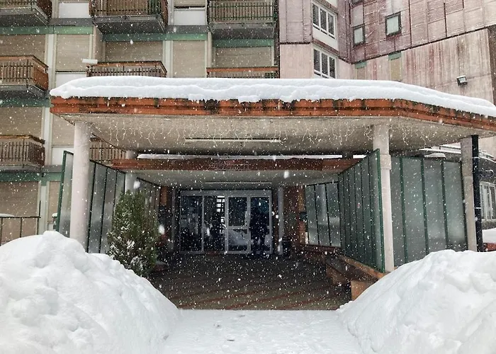 Lägenhet Neve & Relax Bilocale Panoramico Comodo Alle Piste *